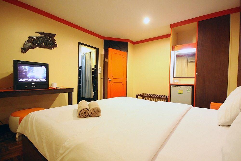 The Palm Delight Lodge Jomtien Beach Exterior photo