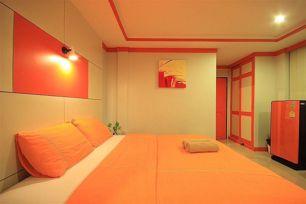 The Palm Delight Lodge Jomtien Beach Exterior photo