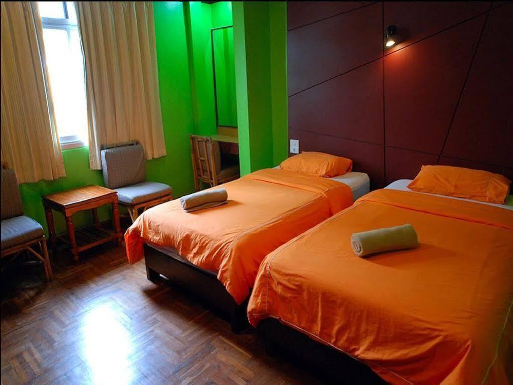 The Palm Delight Lodge Jomtien Beach Exterior photo